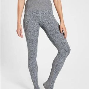 Athleta heathered gray exhale full length heel tight Like new. SZ M